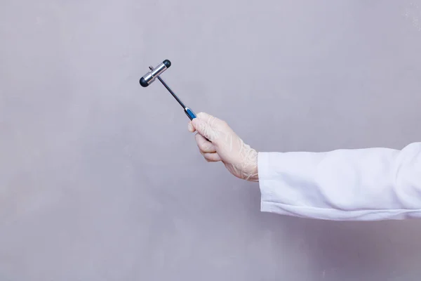 Doctor Holding Neurological Hammer Grey Background Neurologist Checks Patient Reflexes —  Fotos de Stock