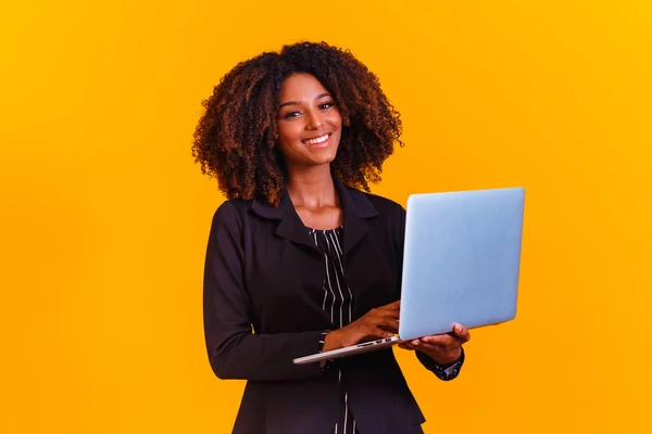 Afro Business Žena Pracující Online Notebookem — Stock fotografie