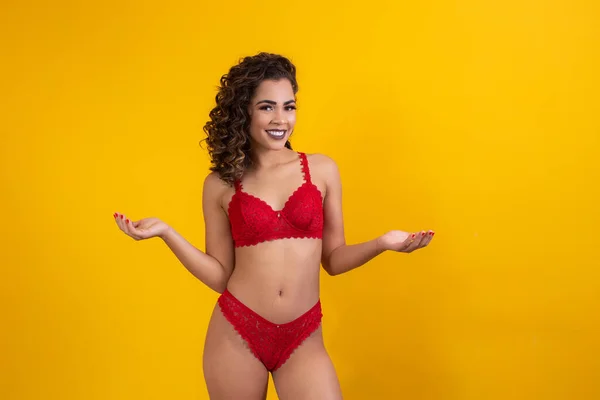 Hermosa Mujer Sexy Lencería Roja Con Espacio Para Texto —  Fotos de Stock