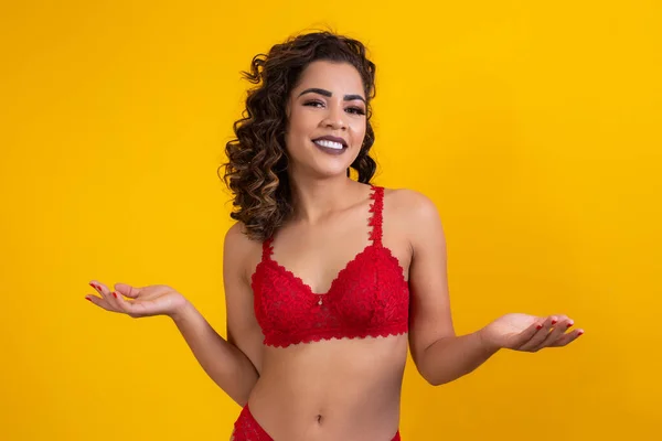 Hermosa Mujer Sexy Lencería Roja Con Espacio Para Texto — Foto de Stock