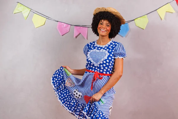 Brazylijska Afro Kobieta Typowym Ubraniu Dla Festa Junina — Zdjęcie stockowe