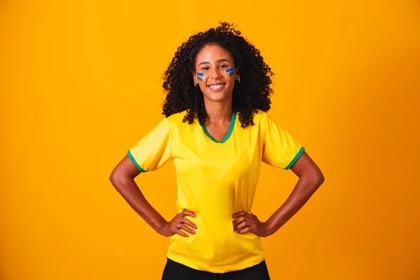 Brazylijski Fan Brazylijski Fan Świętujący Mecz Piłki Nożnej Lub Piłki — Zdjęcie stockowe
