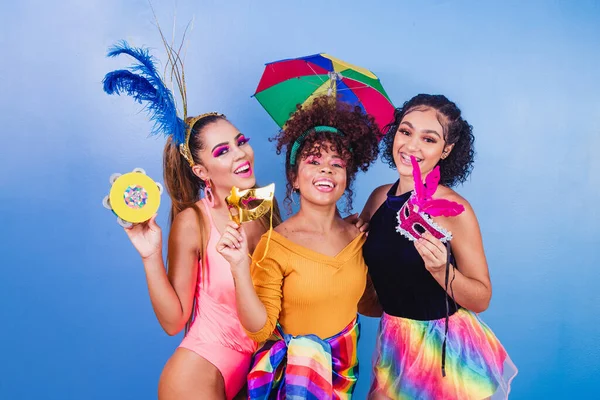 Happy Friends Dressed Carnival Party — Stock Photo, Image