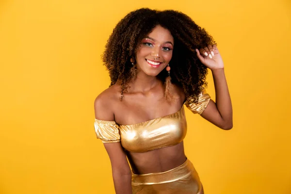 Hermosa Mujer Afro Vestida Para Carnaval — Foto de Stock