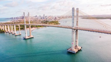Natal, Rio Grande do Norte, Brezilya - 12 Mart 2021: Fotoğraf: Natal şehrinin Newton Navarro köprüsü, RN.