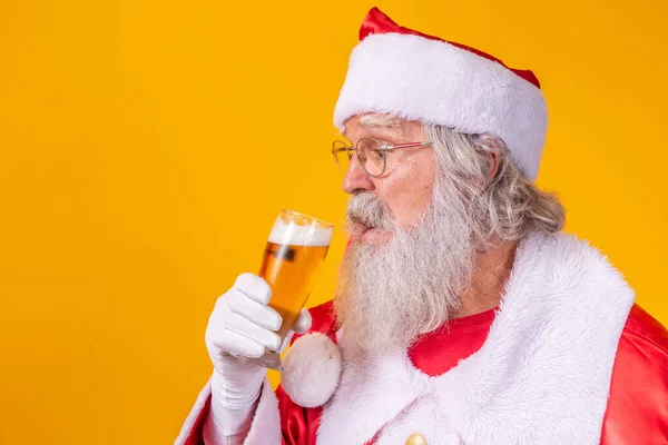 Święty Mikołaj Pijący Piwo Czas Odpoczynku Napój Alkoholowy Święta Pij — Zdjęcie stockowe