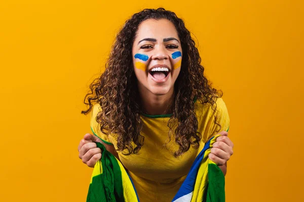 Afro Fille Acclamant Pour Équipe Brésilienne Préférée Tenant Drapeau National — Photo