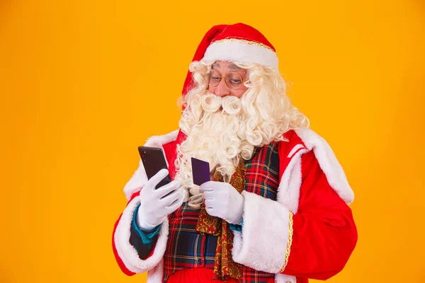 Papai Noel Usando Cartão Crédito Para Pagar Compras Internet — Fotografia de Stock
