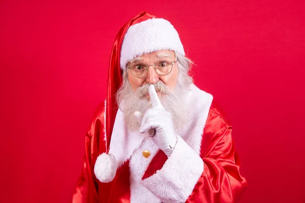 Santa Claus Drží Ukazováček Úst Dívá Kamery Shh Udržuj Tajemství — Stock fotografie