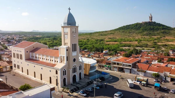 ブラジルのサンタ クルス 2021年3月12日 サンタ カシア教区教会の空中像 — ストック写真