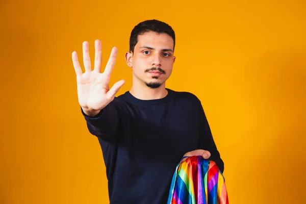 Homo Trots Homoseksuele Jongen Met Zijn Hand Naar Voren Maken — Stockfoto