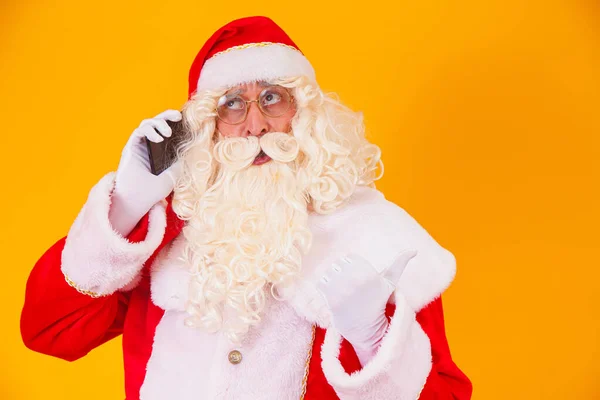 Papai Noel Falando Telefone — Fotografia de Stock