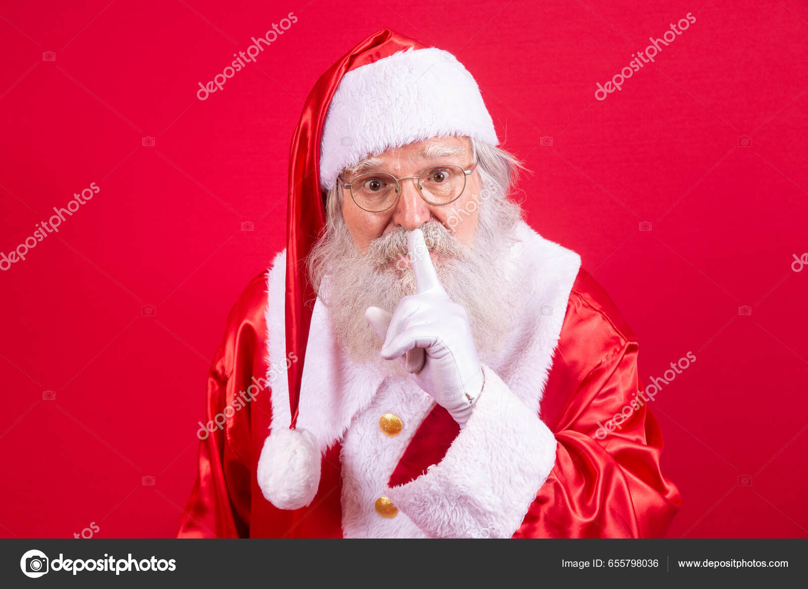 Bruja Pelirroja Silenciosa Sobre Fondo De Estudio Antiguo Para Halloween E  Imagen Para Descarga Gratuita - Pngtree, image size:1600x1167