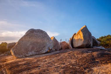 Geopark 'ın geoform olarak taşlı fotoğrafı. coğrafya