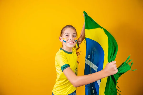 Apoiante Futebol Equipa Brasil Menina Bonita Torcendo Por Sua Equipe — Fotografia de Stock