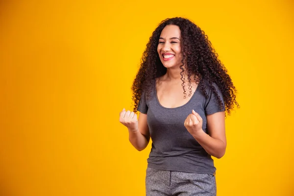 Portrait Happy Beautiful Young Afro Woman Perfect Smile Raised Her — Stock Photo, Image