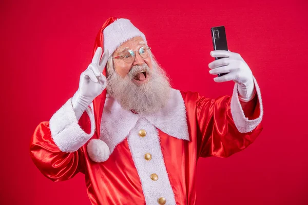 Papai Noel Fazendo Uma Selfie Com Smartphone — Fotografia de Stock