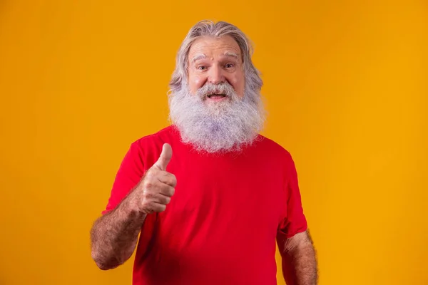 Viejo Con Barba Larga Sobre Fondo Amarillo Pulgar Hacia Arriba —  Fotos de Stock
