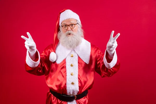 Der Weihnachtsmann Beim Zeichen Auf Dem Foto Der Weihnachtsmann Macht — Stockfoto