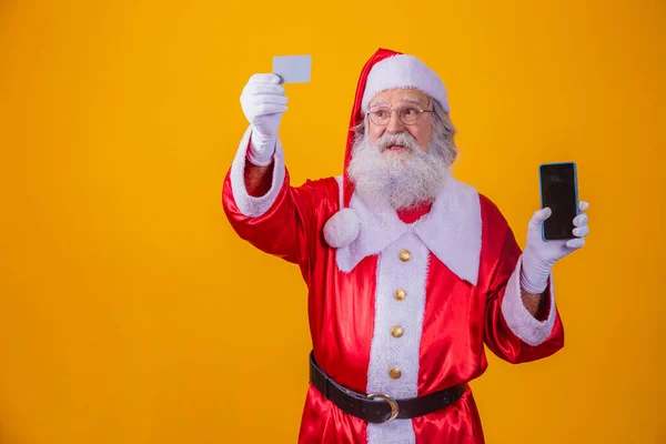 Porträt Eines Hübschen Weihnachtsmannes Mit Kreditkarte Und Smartphone Mit Leerem — Stockfoto