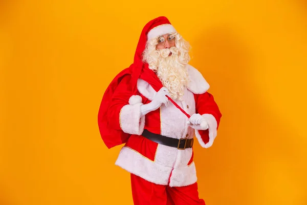 Père Noël Avec Énorme Sac Dans Hâte Livrer Des Cadeaux — Photo