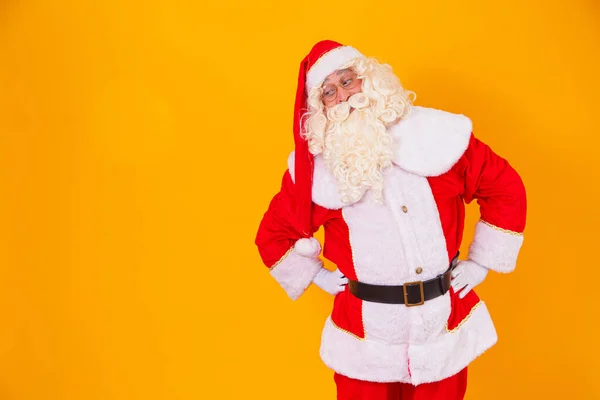 Санта Клаус Указывает Место Текста Скидки Маркетинг Продажи Реклама Подарки — стоковое фото
