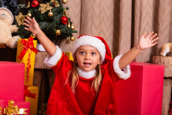Förtjusande Barn Flicka Klädd Jul Outfit — Stockfoto