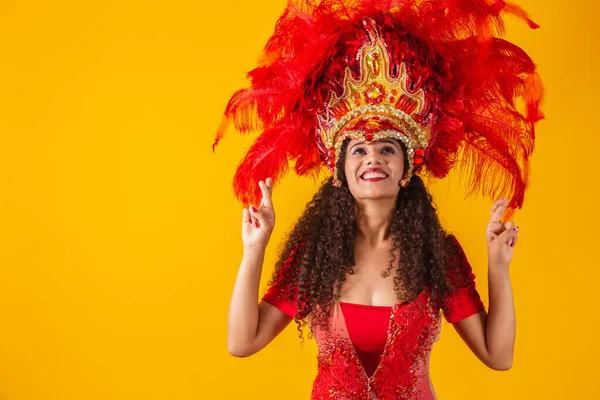 Porträt Einer Afro Brasilianischen Frau Karnevalskostüm Die Die Daumen Drückt — Stockfoto