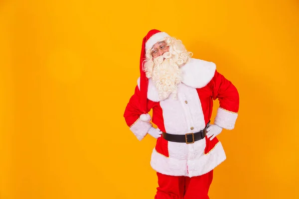Санта Клаус Указывает Место Текста Скидки Маркетинг Продажи Реклама Подарки — стоковое фото