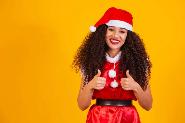 Mooie Zwarte Braziliaanse Vrouw Gekleed Als Kerstman — Stockfoto