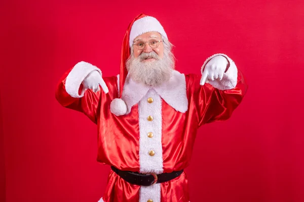 Echter Weihnachtsmann Zeigt Nach Unten — Stockfoto