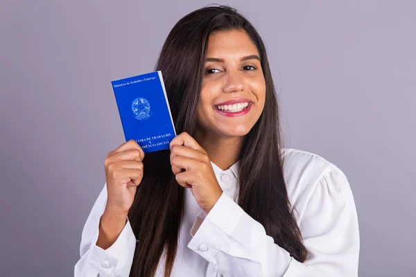 Empresaria Brasileña Con Tarjeta Trabajo Traducción Inglés Employment Card Social —  Fotos de Stock