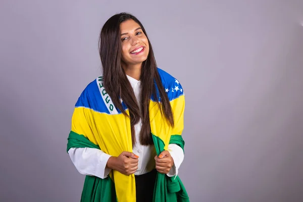 Бразильская Бизнесвумен Менеджер Корпоративный Портрет Бразильским Флагом — стоковое фото