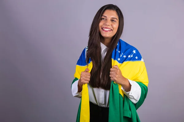Brezilyalı Kadını Menajer Şirket Portresi Brezilya Bayrağıyla — Stok fotoğraf