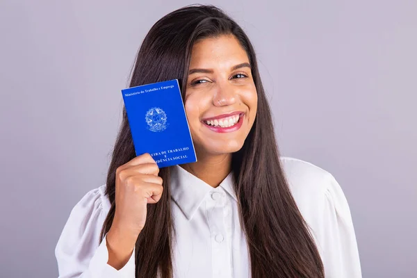 Donna Affari Brasiliana Con Tessera Lavoro Traduzione Inglese Employment Card — Foto Stock