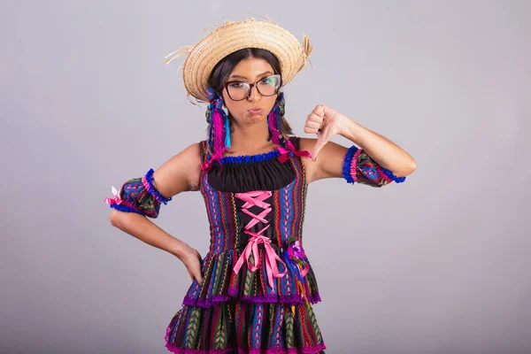 Brasilianische Frau Festa Junina Kleidung Niedriger Daumen — Stockfoto