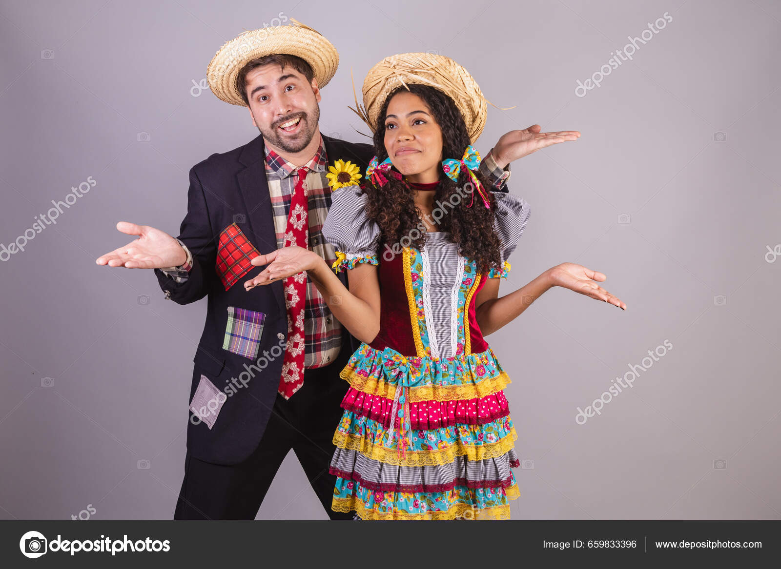 Βραζιλιάνικο Ζευγάρι Που Φοράει Ρούχα Πάρτι Ιουνίου — Φωτογραφία Αρχείου ©  Ibstock #659833396