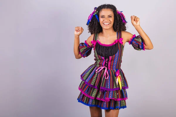 Černá Brazilka Oblečená Svátečních Šatů Společenstvo Svatého Jana Arraial Dancing — Stock fotografie
