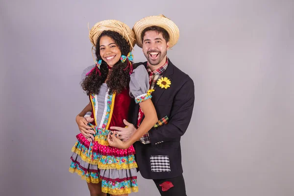 Brasilianisches Paar Juni Party Kleidung Verbrüderung Namen Von Joo Arraial — Stockfoto
