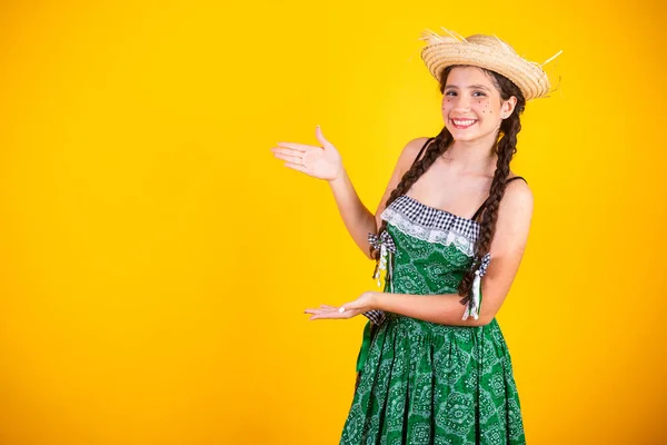 Brasilianisches Mädchen Mit Kleidung Von Festa Junina Arraial Festa Joao — Stockfoto