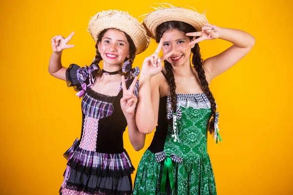 Girls Sisters Friends Brazilian June Party Clothes Arraial Joo Party — Stock Photo, Image