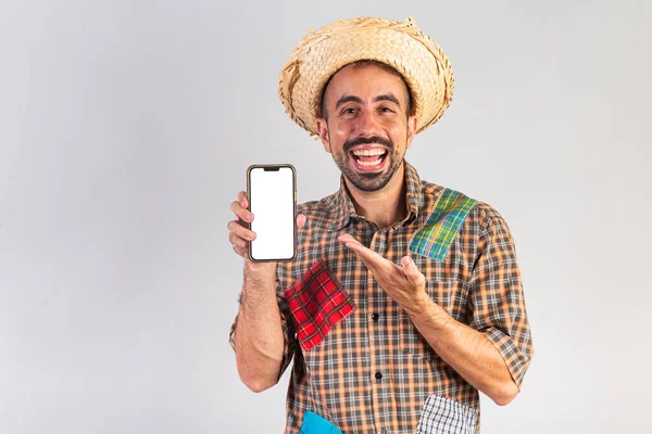 Brasilianska Kläder Festliga Juninakläder Arraial Johannes Högtid Visar Smartphone Med — Stockfoto