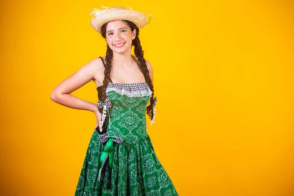 Brezilyalı Kız Festa Junina Arraial Festa Joo Kıyafetleriyle Yatay Portre — Stok fotoğraf