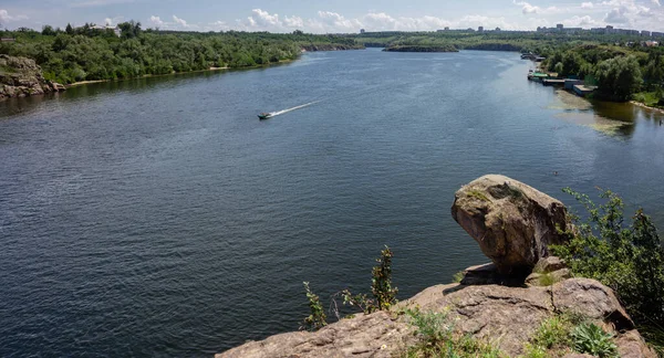 Zaporizhzhia Ukraina Utsikt Över Khortytsya Och Baida Dnipro Floden Förgrunden — Stockfoto