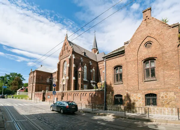 Lviv, Ukrayna - 30 Ağustos 2023: Lviv 'deki General Chuprynka Caddesi' ndeki Ukrayna Katolik Kilisesi