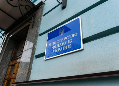 Kyiv, Ukrayna - 7 Nisan 2025: Ukrayna Maliye Bakanlığı İmza Kurulu