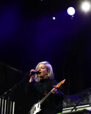 Boston Calling - Alvvays konserinde