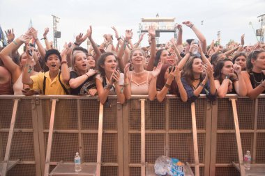 Austin Şehir Sınırları - Kalabalıklar