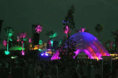 Coachella - Geceleyin kalabalık
