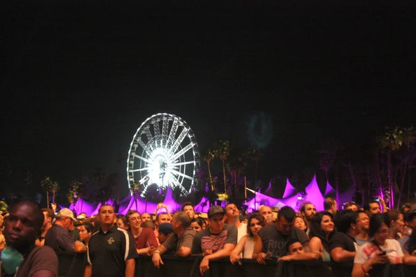 Coachella Crowds Night — Stock Photo, Image